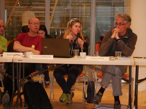 Henrik Andren (Schweden), Francesca Marucco und Claudio Groff (Italien) in der Diskussion des Bärenprojekts im Trentino.